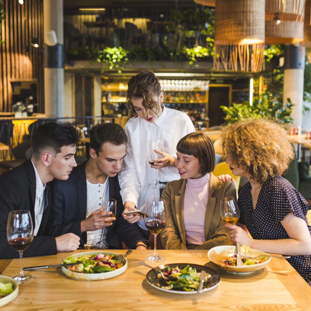 group-friends-eating-restaurant (2)